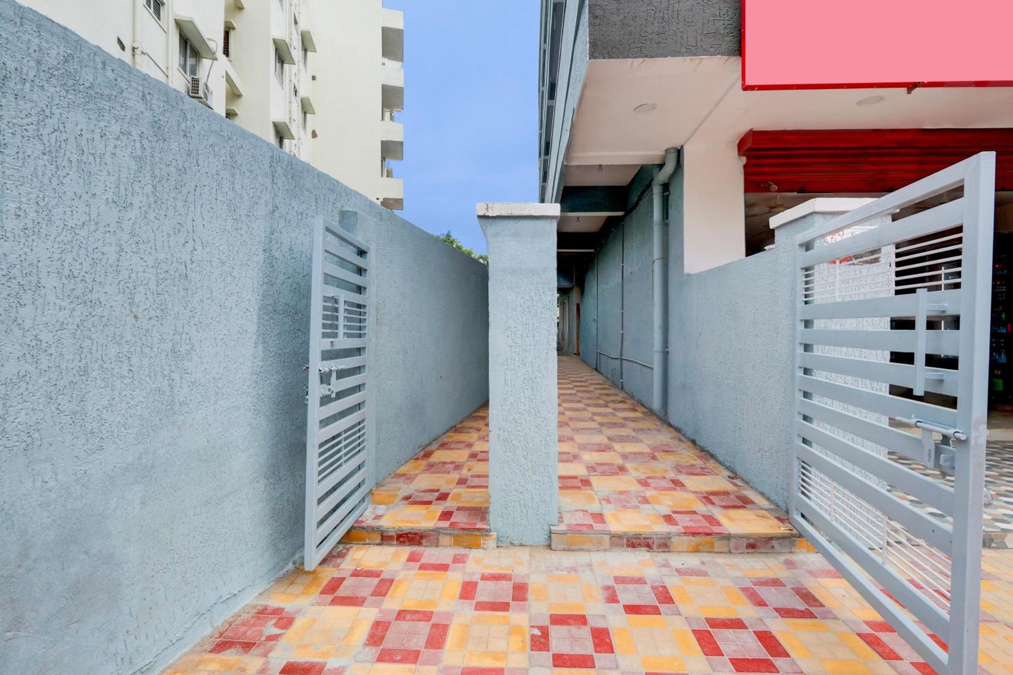 Hotel O Living Tree In Hyderabad Ngoại thất bức ảnh